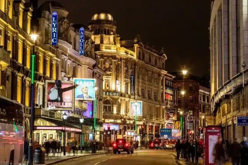 NIght LIfe in London